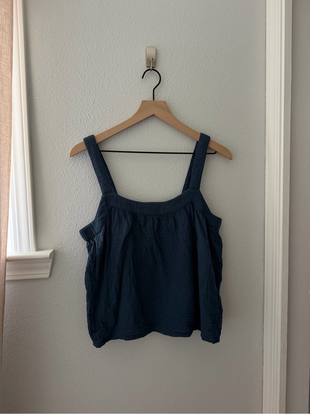 Pact Coastal Gauze Top. Size Small.